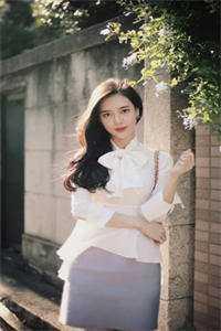 她靠美颜救赎无限恐怖游戏NPC精校版全本+番外完 她靠美颜救赎无限恐怖游戏NPC精校版全本+番外完